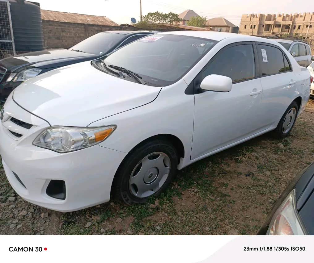 Direct 2010 Toyota Corolla LE In Enugu. 