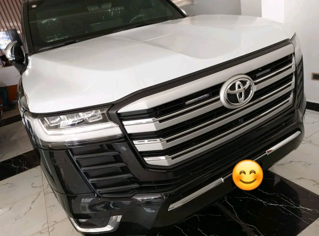 Brand New 2024 Toyota Land Cruiser Full Options With Bulletproof In Enugu. 