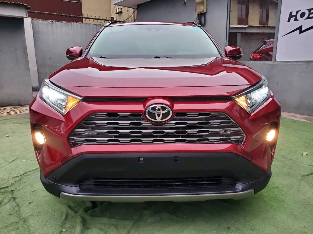 Toyota RAV4 2021 Red
