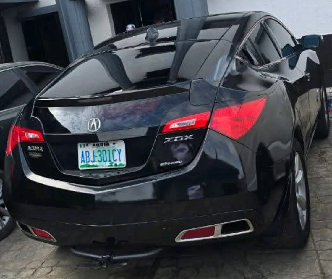 Black Acura with clean interior 