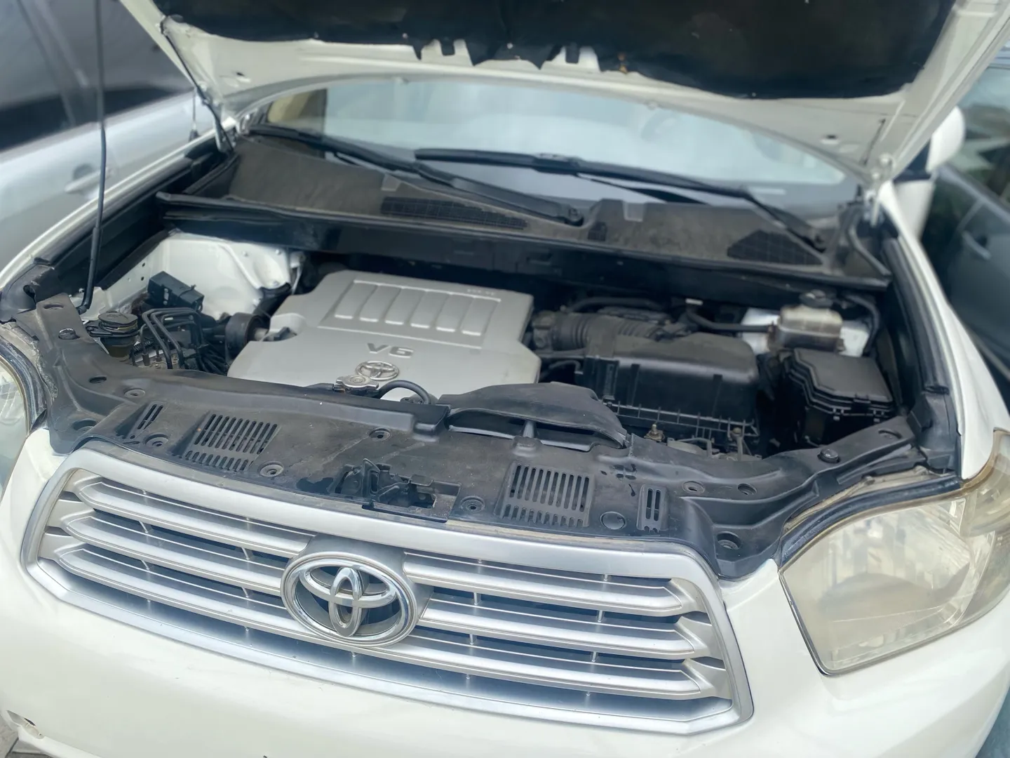 Toyota Highlander 2008 Clean and reliable SUV with V6 petrol engine, automatic transmission, and spacious 7-seater interior. Perfect for family. Buy & Drive.