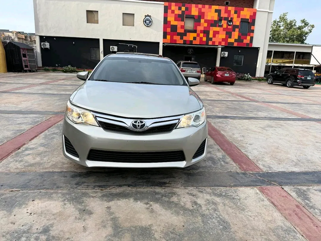 VERY CLEAN AND NOTHING TO WORK ON. Phone number: 08143843656