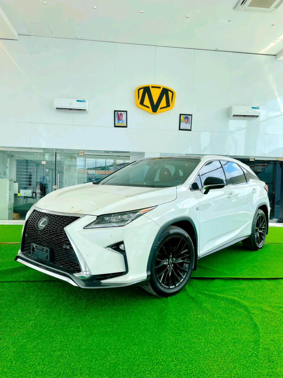 The Lexus RX350 2016 SE