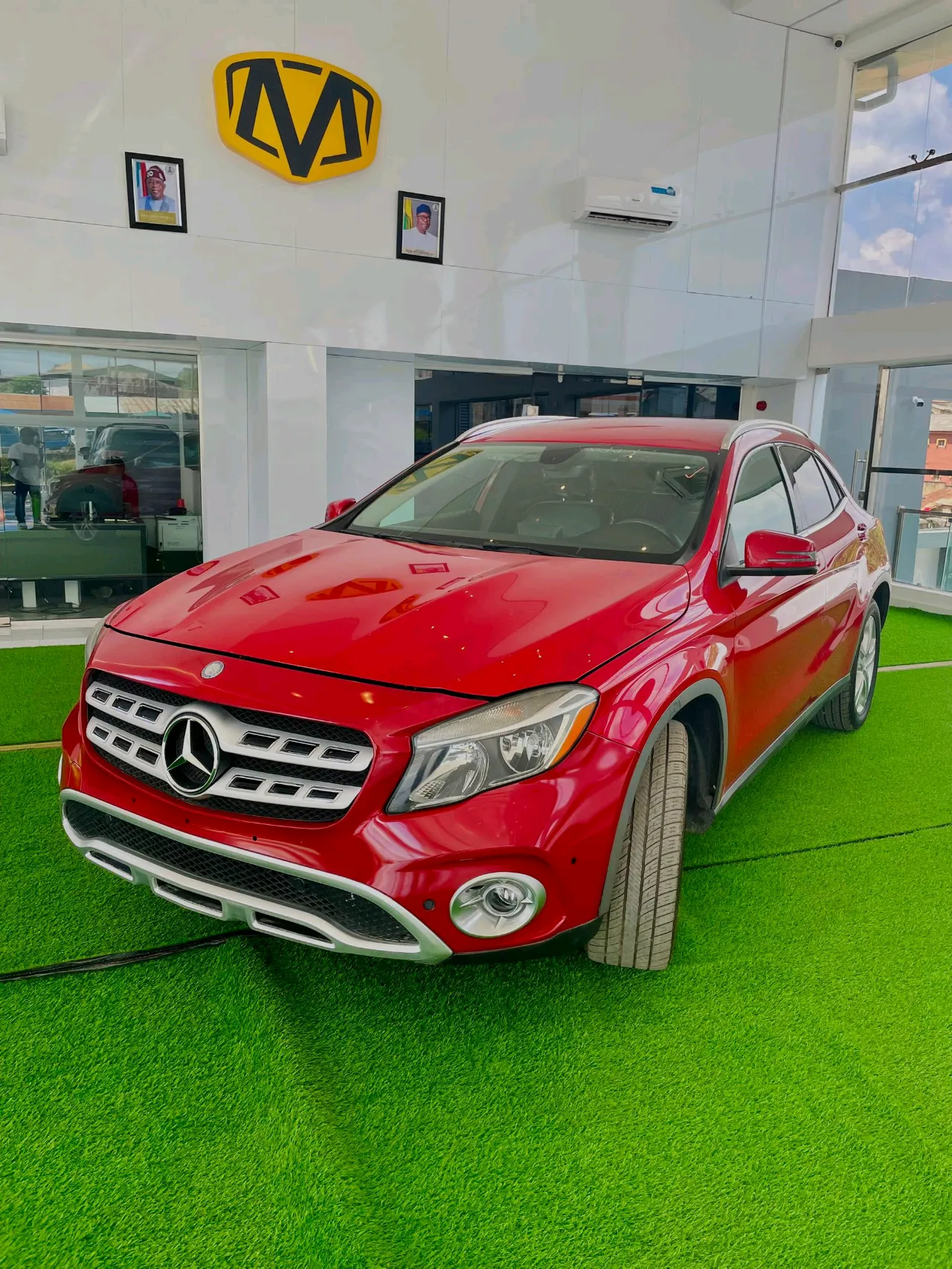 The Mercedes-Benz GLA 250 (2015) is a compact luxury crossover SUV that blends sporty performance with upscale comfort. 