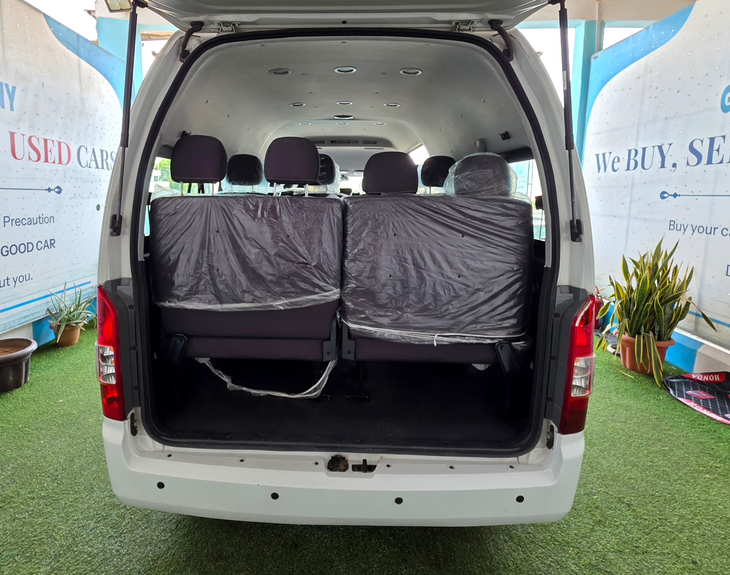 Showroom photo 1